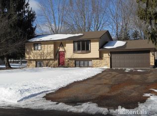 3235 Ranier Ln N, Plymouth, MN 55447