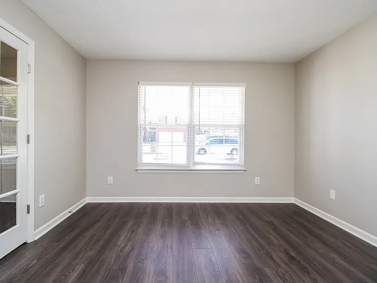 2215 New Port Dr — Photo 10