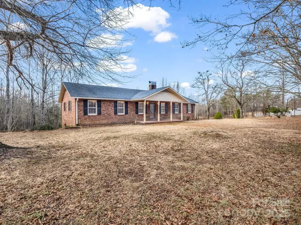 490 Pinkwood Dr, Rutherfordton, NC 28139