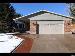 8962 S Altair Dr, Sandy, UT 84093