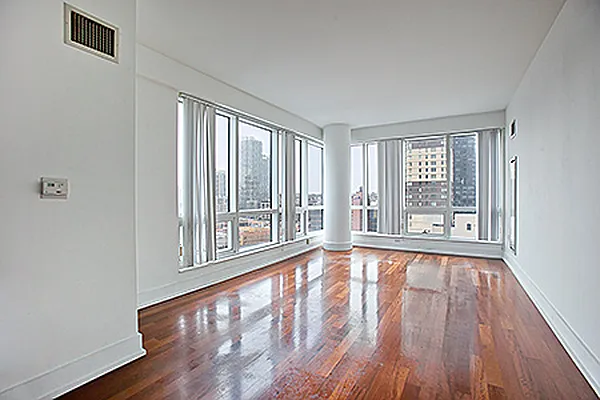 Rented by Sumitomo Real Estate Sales | media 3