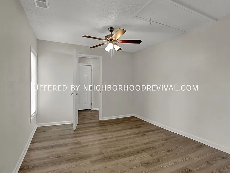 1685 S Goodlett St — Photo 18