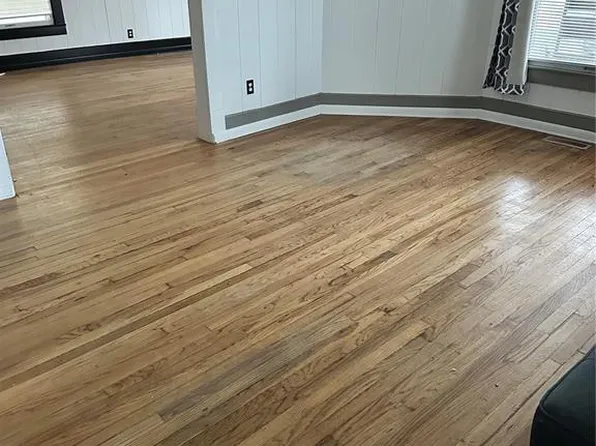 110 E Jefferson St, Essex, MO 63846