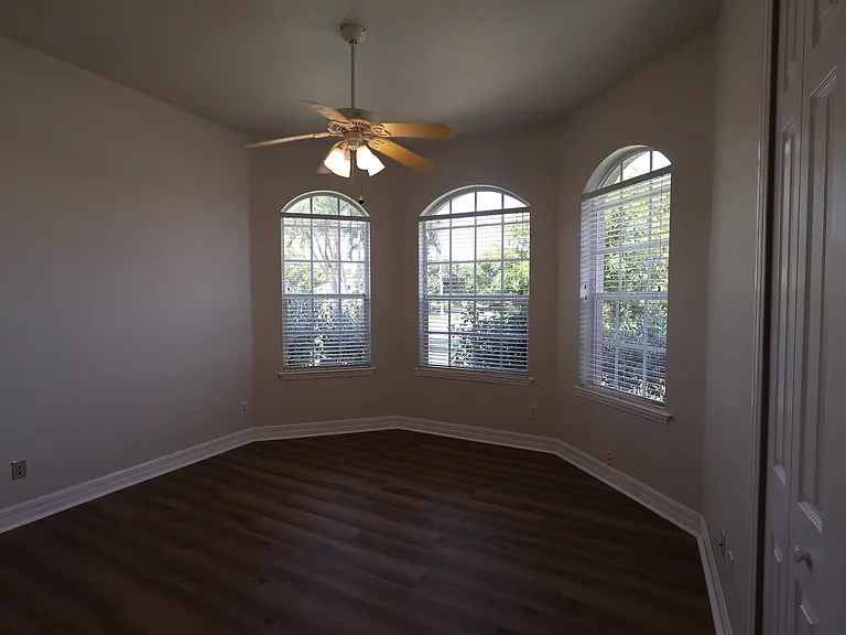 4905 Sands Blvd — Photo 25