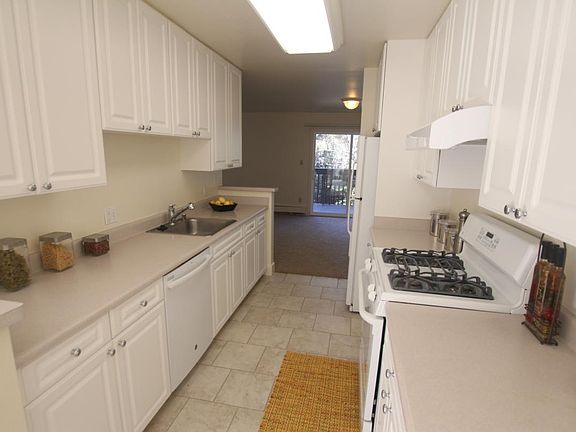 3rd image of 1278 Lendrum Ct APT C