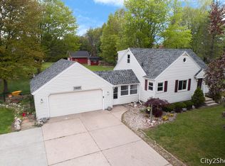 7207 20th Ave, Jenison, MI 49428