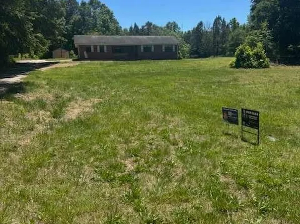 8176 Ridge Rd, Hiram, GA 30141