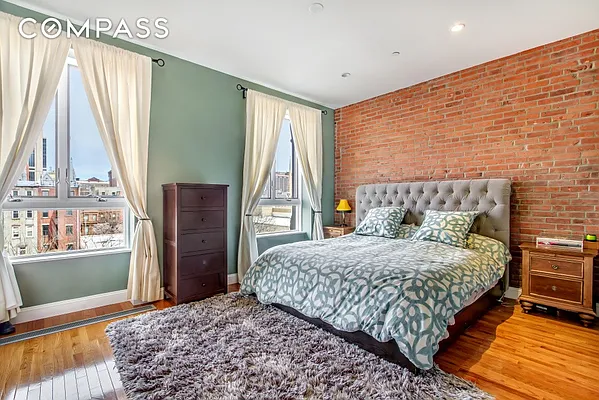 Sold by Compass | media 4