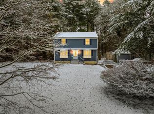 20 Wareham Rd, Plymouth, MA 02360