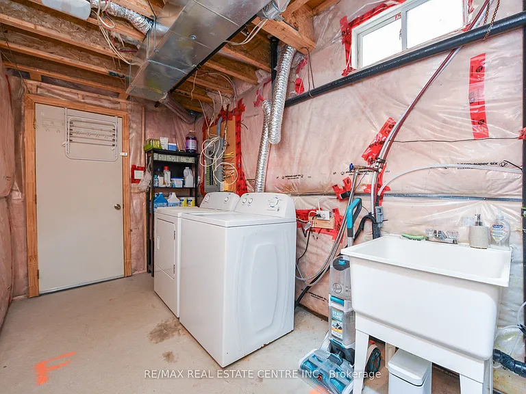 682 Megson Ter — Photo 31