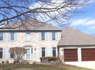 241 Covington Ct, Naperville, IL 60565