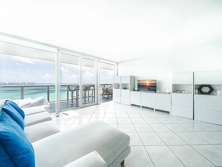 6301 Collins Ave #2802 — Photo 21