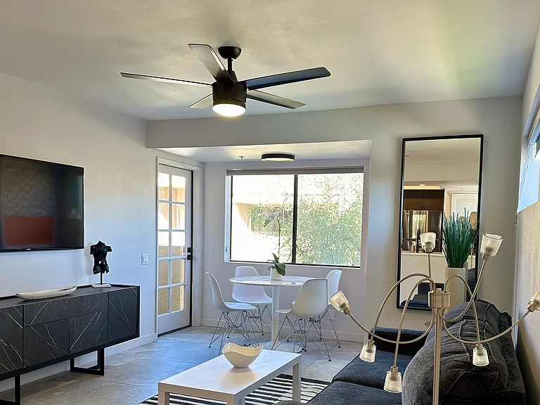 222 N Calle El Segundo #522 — Photo 9