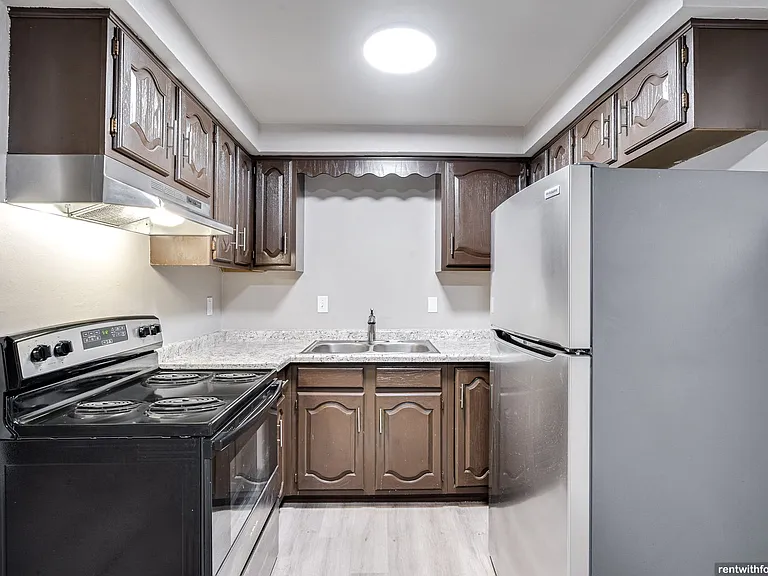 1000 Taylor St — Photo 21