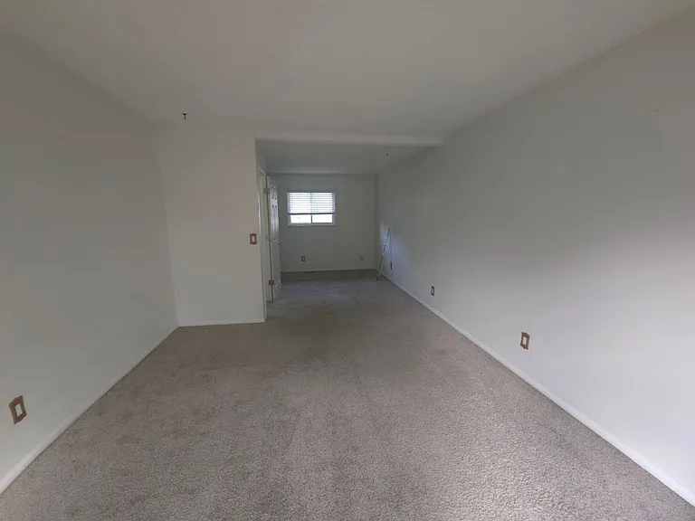 1524 Dexter St — Photo 7