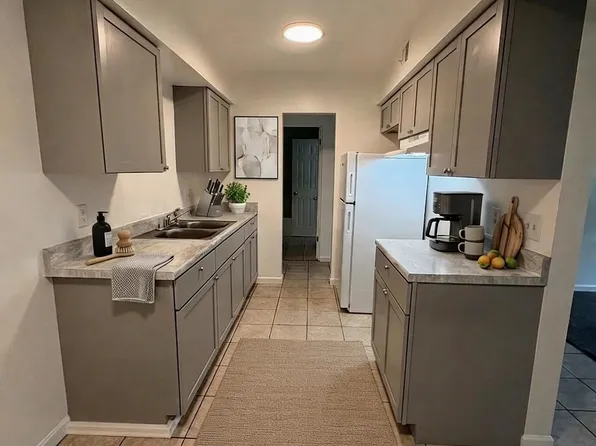 1317 Michigan Ave W, Battle Creek, MI 49037