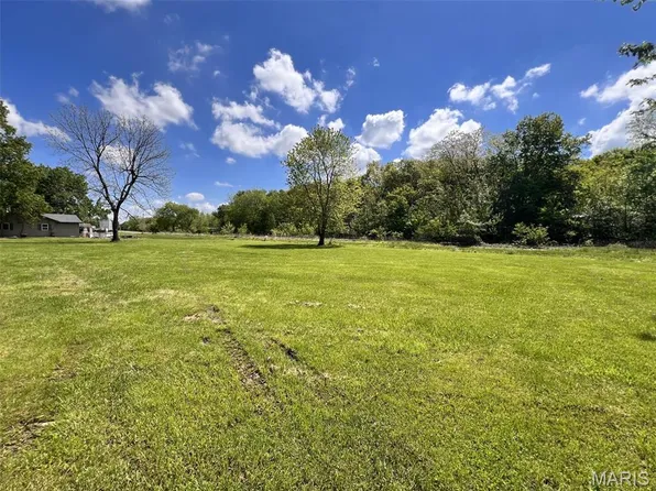 0 W 3rd St, Coffeen, IL 62017