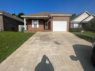 37 Ridgeview Dr, Millbrook, AL 36054