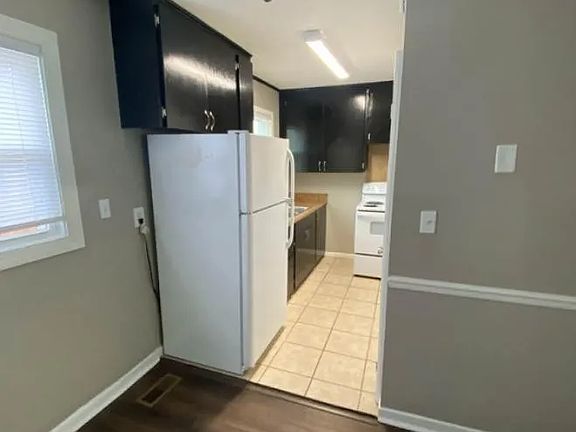 5th image of 318 Highland St APT 2