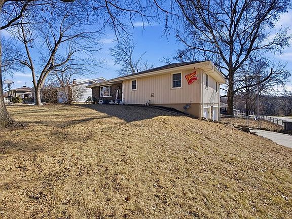 3rd image of 2502 Flintstone Dr