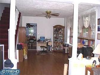 2nd image of 708 Hunter St