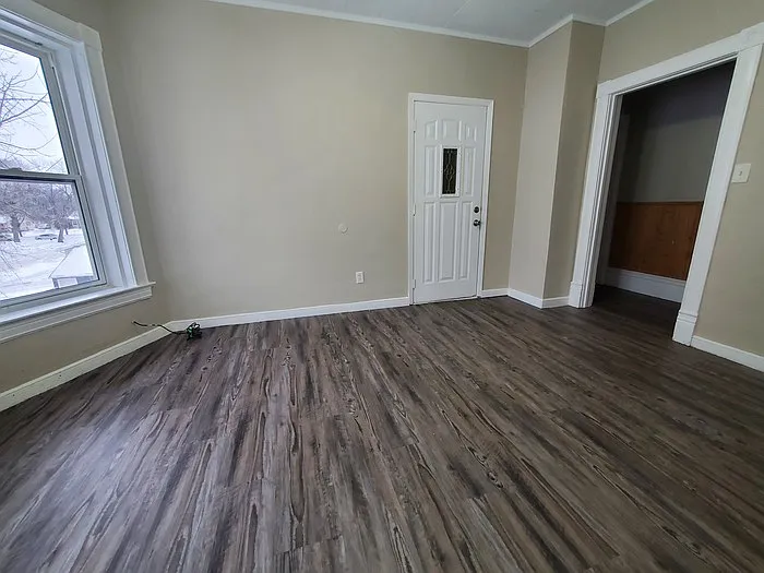 420 2nd Ave NE #202 — Photo 11