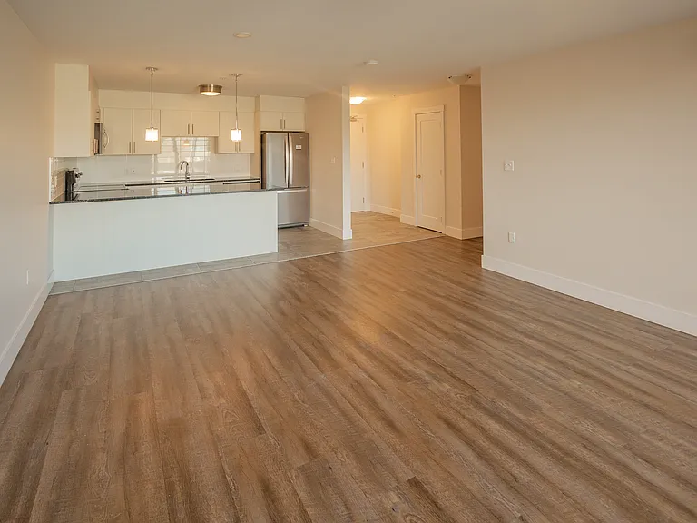 3569 Dutch Village Rd — Photo 18