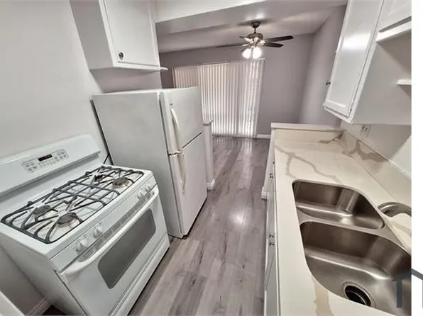 428 S Sherbourne Dr APT 1, Los Angeles, CA 90048