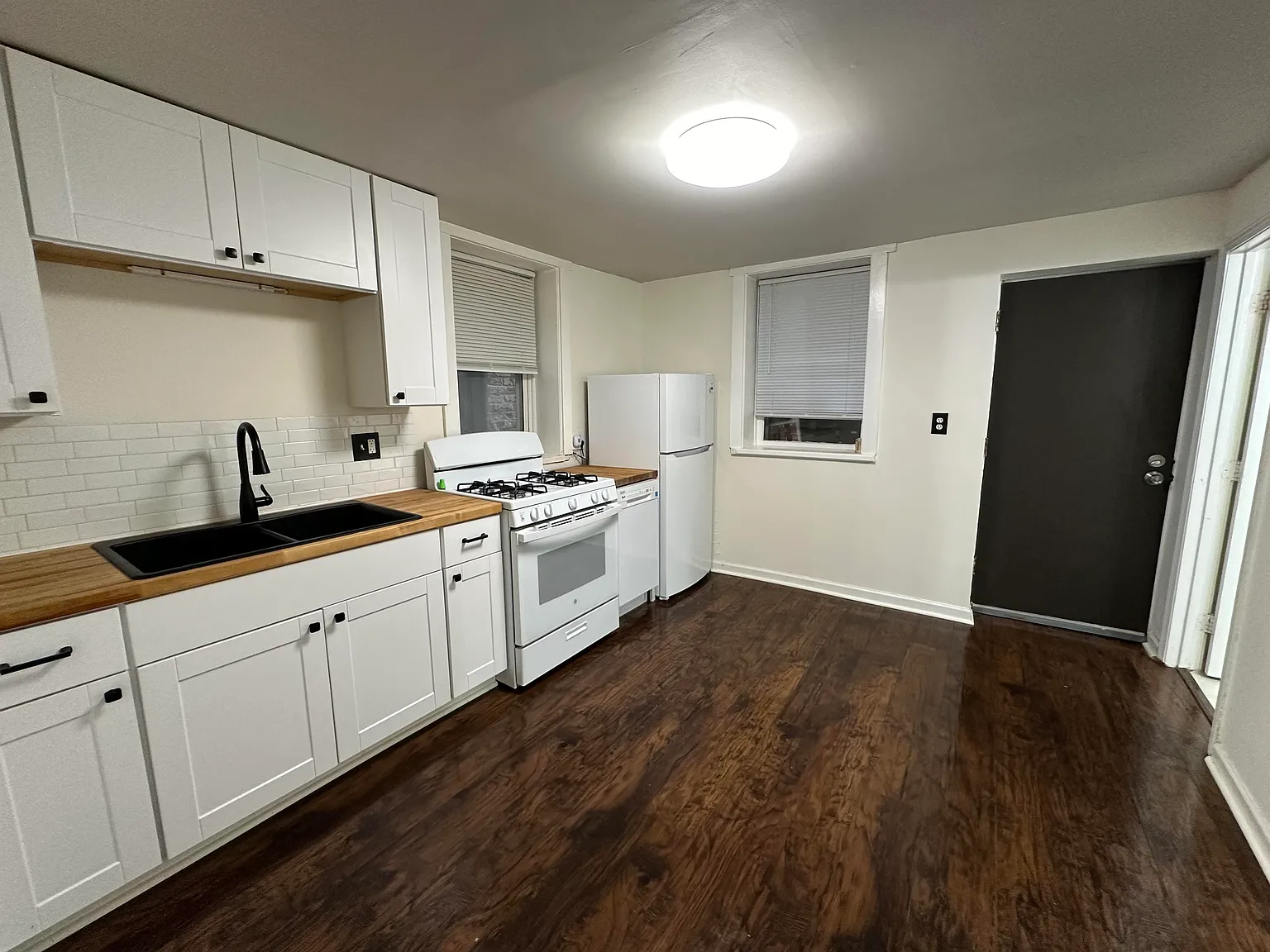 2 bed, $2,150 — Photo 4