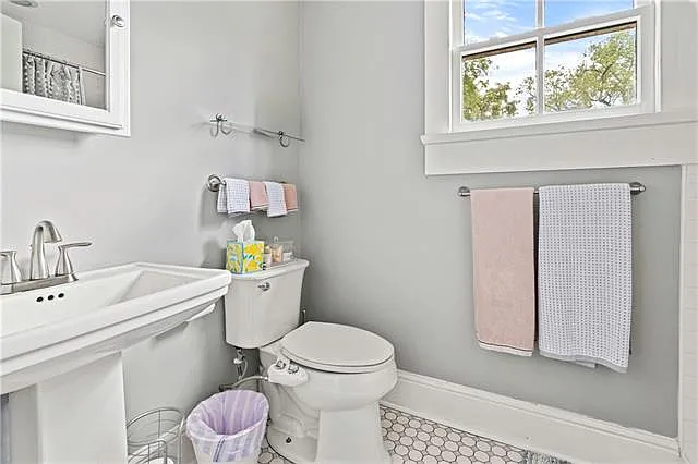 617 Forstall St — Photo 10