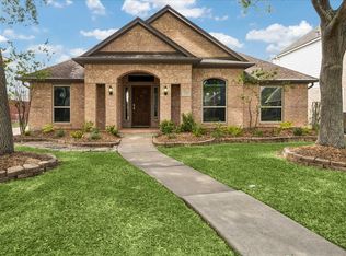 2110 Barrington Pointe Dr, League City, TX 77573