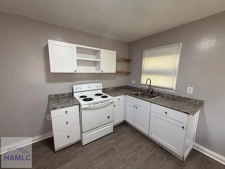 197 Evelyn Ave — Photo 15