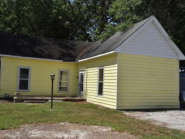 12 Hudson Dr, Jackson, TN 38301