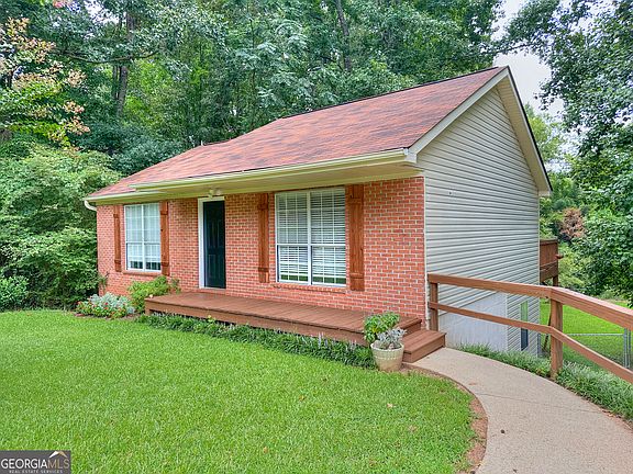 2nd image of 100 Teaver Ct