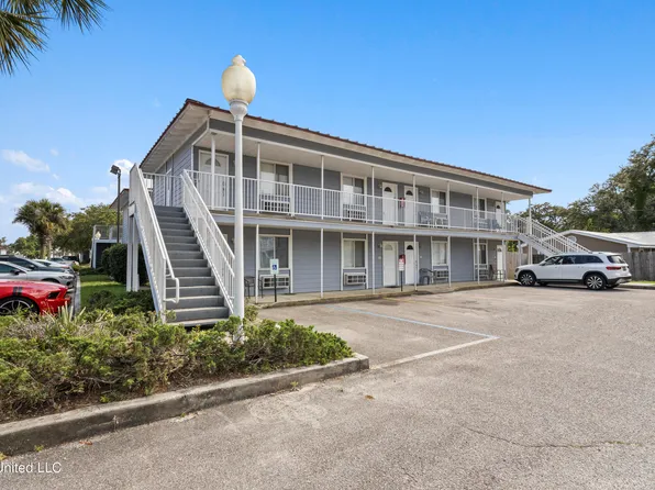 1664 Beach Blvd #11, Biloxi, MS 39531