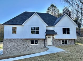 103 Falcons View Dr #3, Ringgold, GA 30736