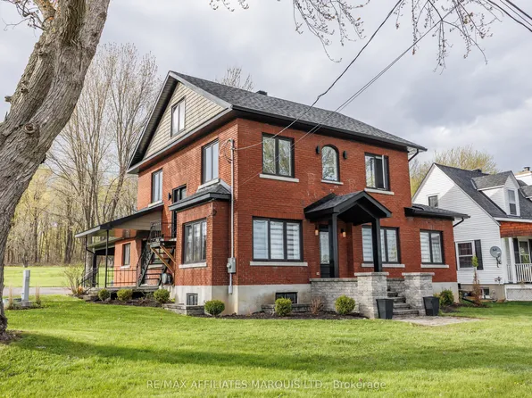 3314 Montreal Rd, Cornwall, ON K6H 5R5