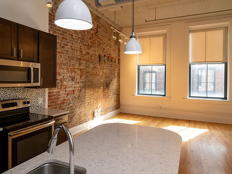 1213 Harney St — Photo 25