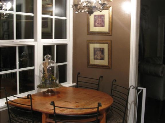 5th image of 119 E Villanova Dr