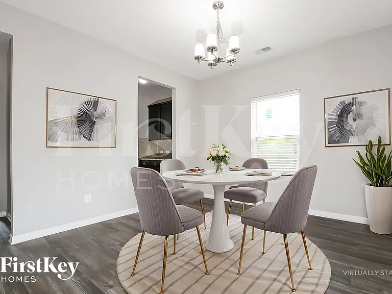 104 Breeders Ct — Photo 6
