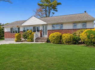 26 Sheridan Street, Old Bethpage, NY 11804
