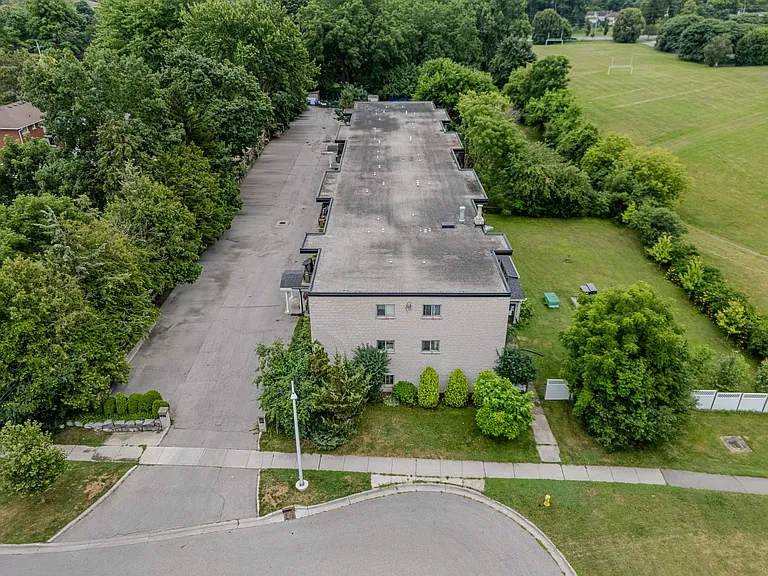 101 Veronica Ave #108 — Photo 4