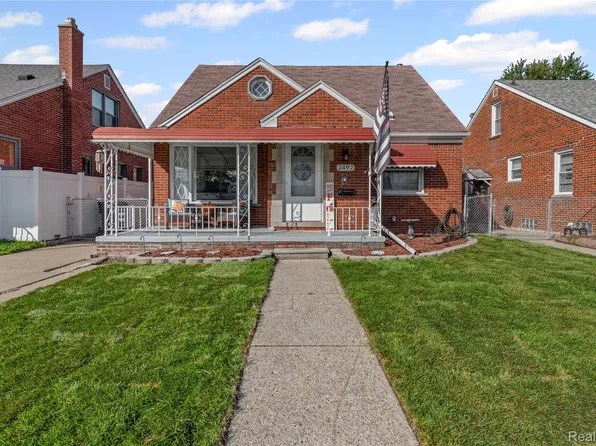 2492 Electric St, Wyandotte, MI 48192