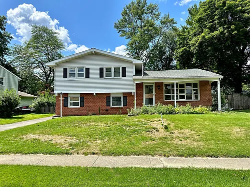 1942 Crooked Oak Dr Photo 1