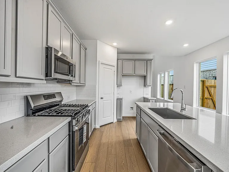 22135 Rangemore Dr — Photo 12