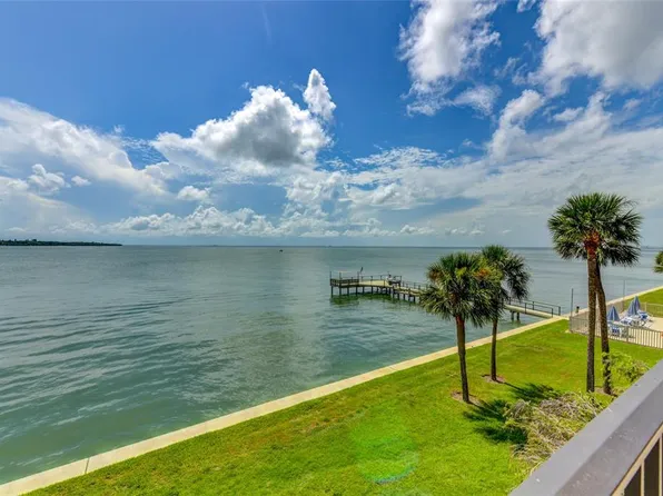 7500 Sunshine Skyway Ln S APT 205, Saint Petersburg, FL 33711