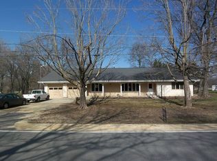 32698 Genoa Rd, Genoa, IL 60135