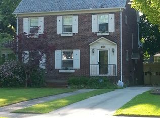 2648 Eaton Rd, University Heights, OH 44118