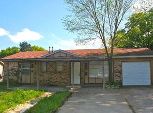 9816 Pebble Valley Ln, Dallas, TX 75217