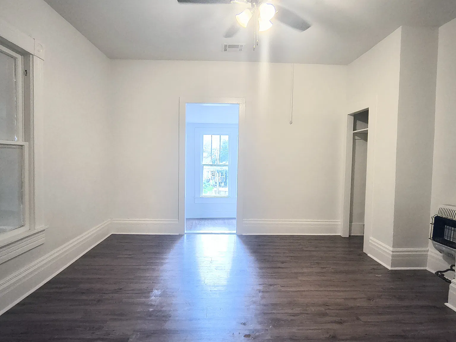 2 bed, 950 sqft, $945 — Photo 4